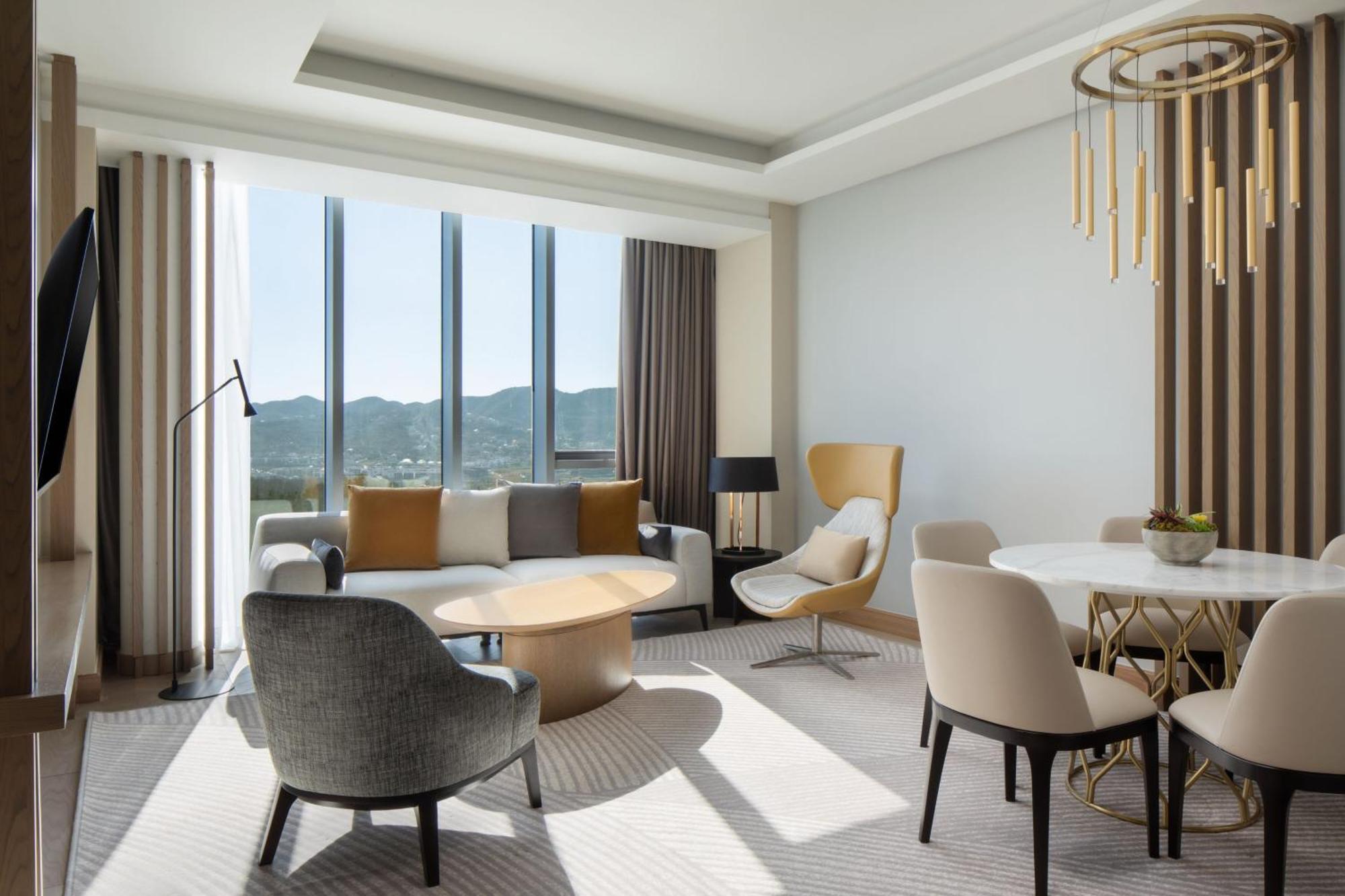 Tirana Marriott Hotel ภายนอก รูปภาพ